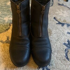 Ariat Paddock Boot size 4